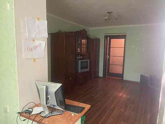 Продается 2х-комнатная квартира в центре Енакиева Енакиево