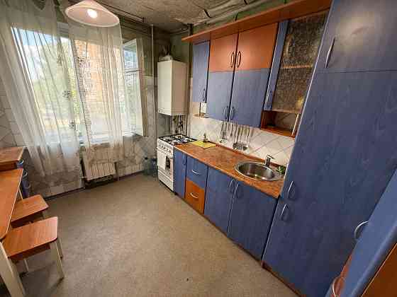Продам 3-х ком. кв., газ. автономка, 2/9 эт., 65 м.кв. - Макеевка, м-н Солнечный Макеевка