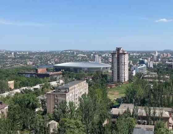 3к квартира в центре Донецка Ул Артема с видом на Донбасс Арену Донецк