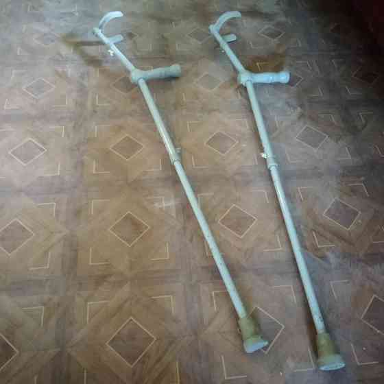 Костыли подмышечные. Донецк