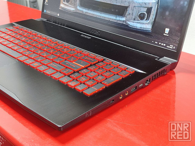Большой игровой msi thin 17.3 ips 144 / Core i5/16gb/ssd512+hdd500/gtx1650 Донецк - изображение 2