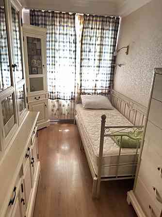 Пр-кт Гринкевича, 3к. кв-ра, евроремонт, кухня-студио,сдается впервые Донецк