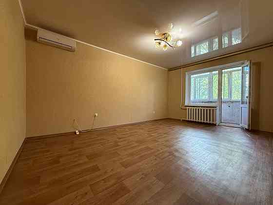Продам трехкомнатную квартиру в Буденовском р-не Донецк