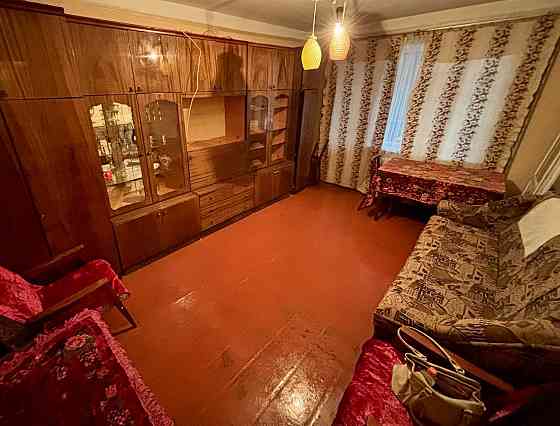 Продам 2 комн. кв., 2/9 эт., 49 кв.м. - Макеевка, мкрн. Солнечный (верхний) Макеевка