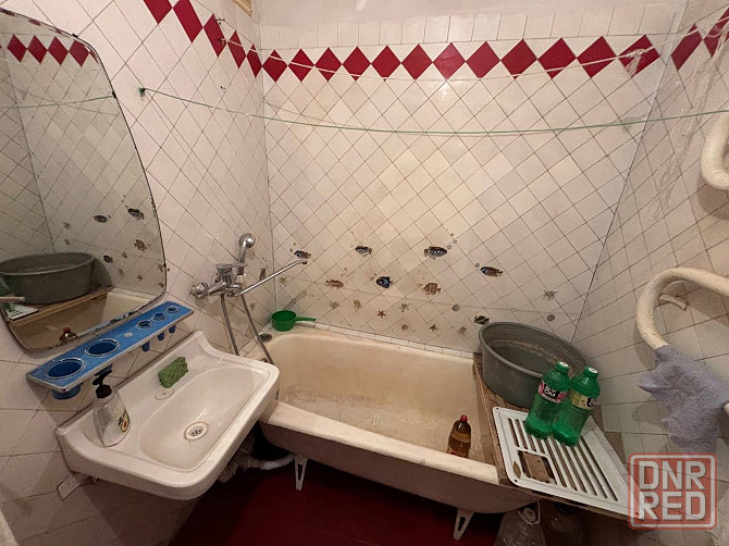 Продам 2 комн. кв., 2/9 эт., 49 кв.м. - Макеевка, мкрн. Солнечный (верхний) Макеевка - изображение 2