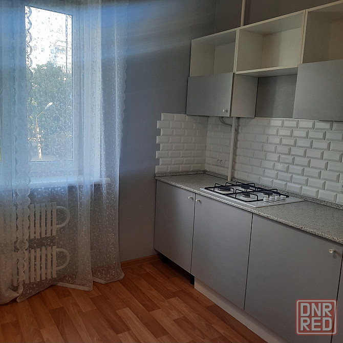 м-н Широкий, ул. Шутова, 3к. кв-ра, чешка, холл, отличная, 4/9 Донецк - изображение 1