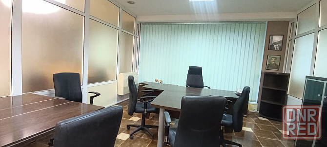 Сдам отдельностоящее офисное здание. Кабинетная система. Мебель. Ремонт. Парковка. Донецк - изображение 5