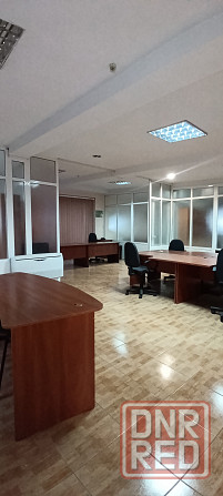 Сдам отдельностоящее офисное здание. Кабинетная система. Мебель. Ремонт. Парковка. Донецк - изображение 1