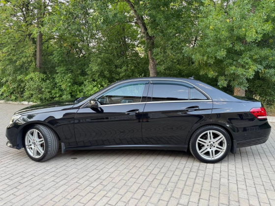 Продам Mercedes E200 Донецк