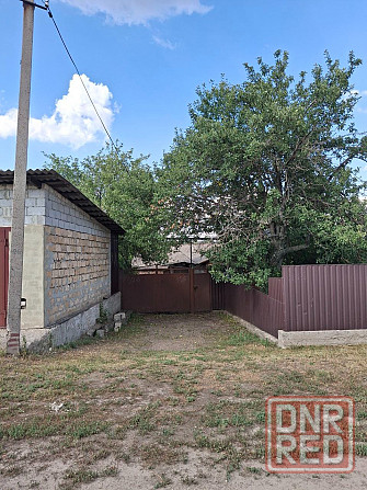 Срочно продаётся дом в поселке городского типа Корсунь пригород Енакиево не агентство. Енакиево - изображение 1