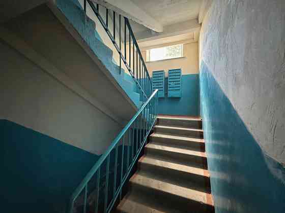 2-к. квартира 42 м² по адресу - г. Ясиноватая, мкр. Зорька, 1/5 эт. Ясиноватая