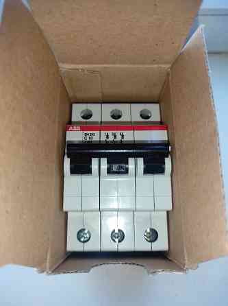 Продам автоматический выключатель ABB SH203-C10, 3p, 10A, 6kA Донецк