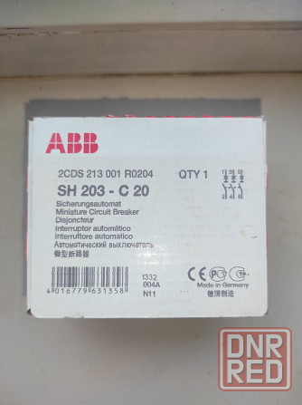 Продам автоматический выключатель ABB SH203-C20, 3p, 20A, 6kA Донецк - изображение 1