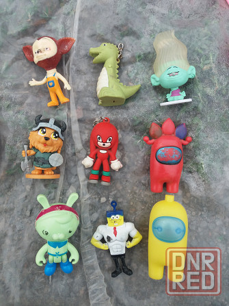 продам игрушки фигурки брелки Донецк - изображение 1