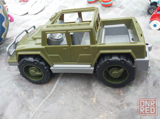 продам игрушку машину Донецк - изображение 1