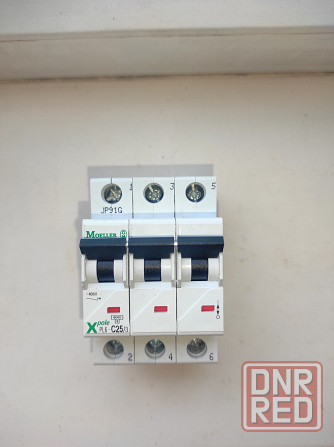 Продам автоматический выключатель Moeller PL6-C25/3, 3p, 25A, 6kA Донецк - изображение 1