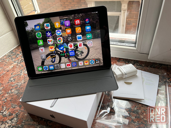 Продам iPad 2017 Apple Space Gray 10 дюймов в идеальном состоянии Донецк - изображение 2