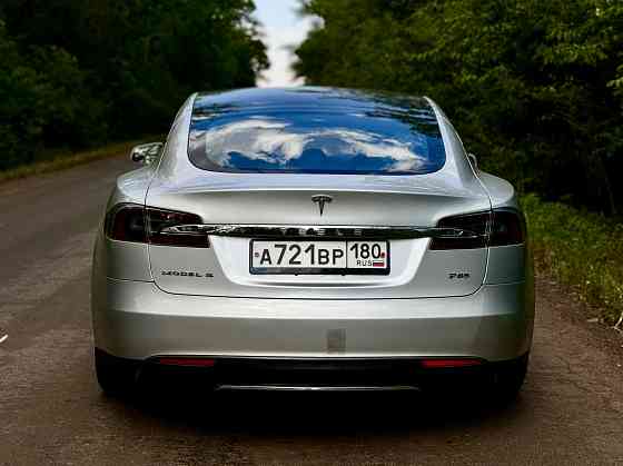 Tesla Model S P85 Донецк