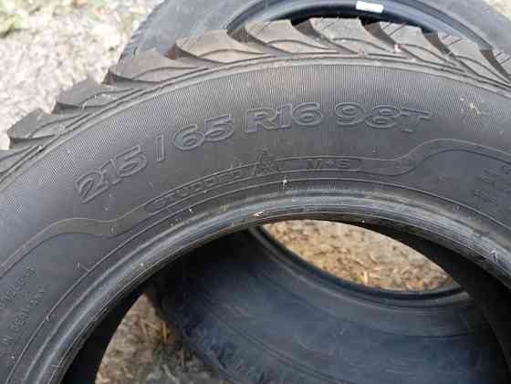 Новая шина шипованная 215/65 R16 Донецк
