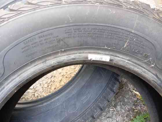 Новая шина шипованная 215/65 R16 Донецк