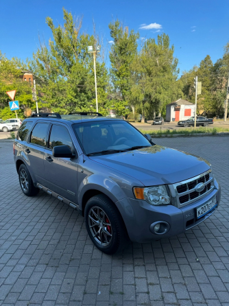 Ford Escape гибрид Макеевка