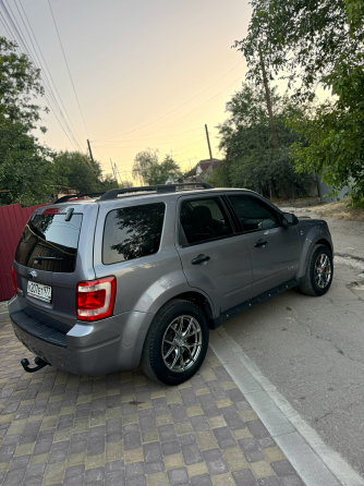 Ford Escape гибрид Макеевка