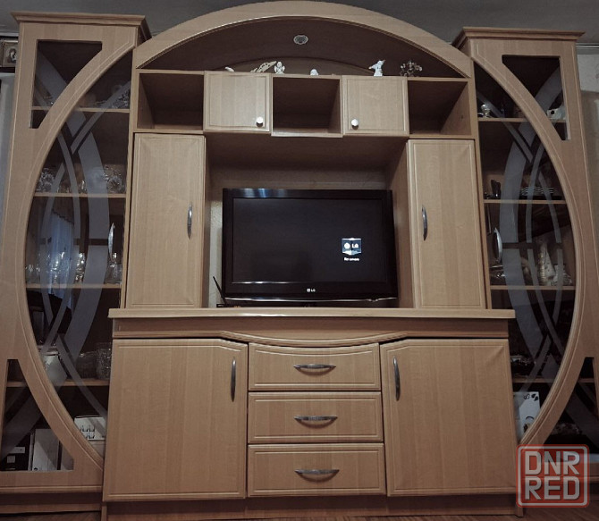 стенка в гостинную б/у, в новом виде. Донецк - изображение 1