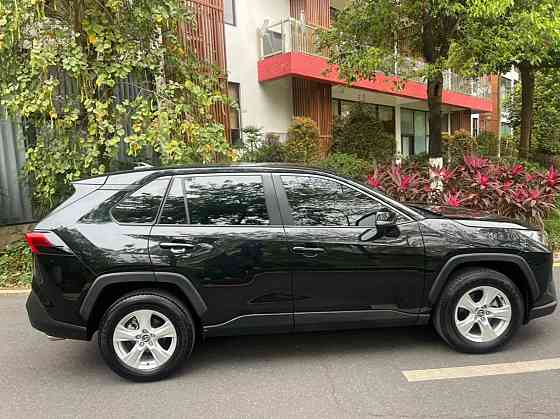 Продается автомобиль Toyota Rav4 Донецк
