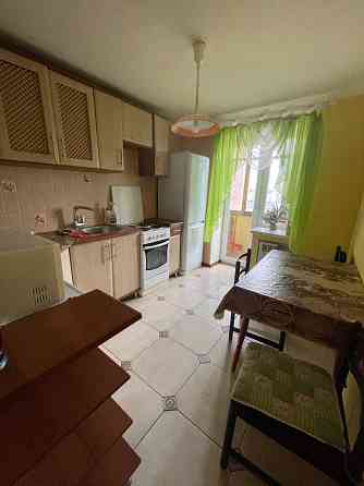 Почасово/посуточно 3х ком.кв в центре Макеевки Макеевка