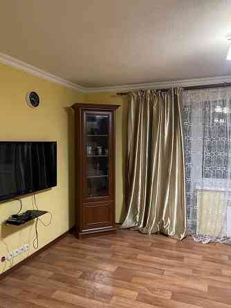 Почасово/посуточно 3х ком.кв в центре Макеевки Макеевка