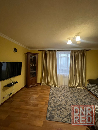 Почасово/посуточно 3х ком.кв в центре Макеевки Макеевка - изображение 1