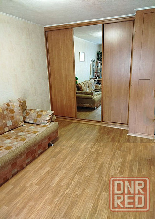 Продам 1 ком. кв. с ремонтом на пр. Ильича, 3/5 Донецк - изображение 1
