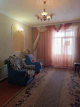 Продается 2х. комн . сталинка с участком , Пролетарский р-н , 12/18 Донецк