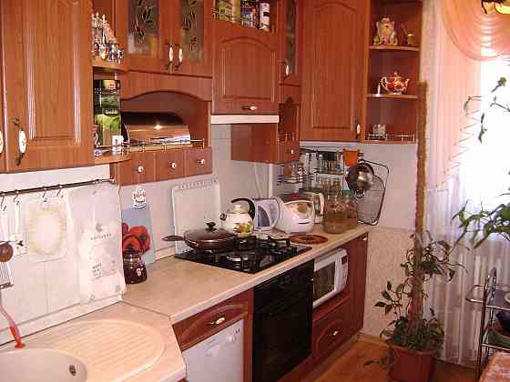 Продам 4 комн 88-й квартал Горловка