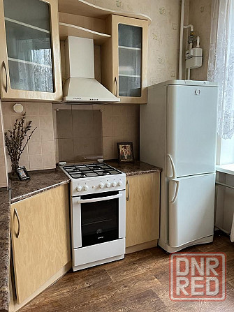 Срочно продам 1-комнатную крупногабаритную кв. г. Макеевка, якхз Макеевка - изображение 1