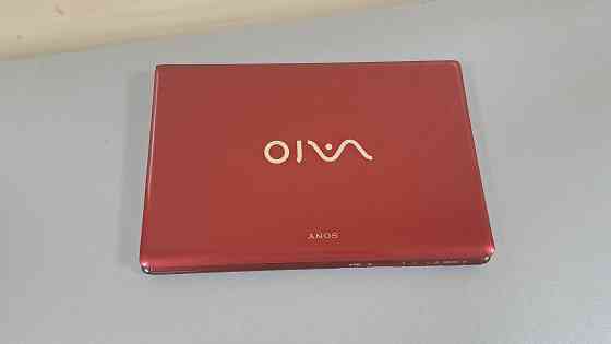 Продам ноутбук Sony VAIO VPC-CW1S1R . 14" в отличном состоянии . Донецк