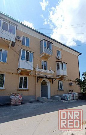 Продам 2-к квартиру в Ильичевском районе, 26-й квартал Мариуполь - изображение 1