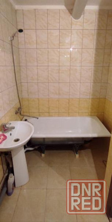 Срочно! Сдам 1 кмн. кв.в центре, пр. Гурова, рядом университет Донецк - изображение 1