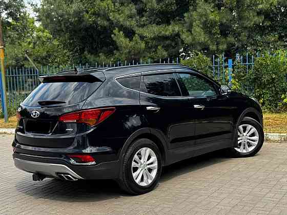Продам Hyundai Santa-Fe 2016 года выпуска Донецк