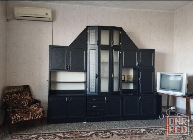 Продается трёхкомнатная в Червоногвардейском районе, ул.Сергея Лазо Макеевка - изображение 2