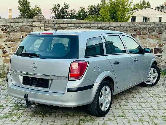 Opel Asrta универсал бензин 1.6 Донецк