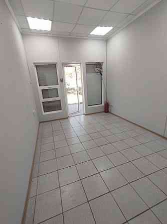 Отличный вариант для вашего бизнеса! Сдаются 2 магазина в оживленной локации! Донецк