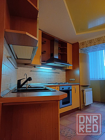 Продам 4-х комнатную квартиру в центре, дом кирпичный, ул. 50-летия ссср Донецк - изображение 2