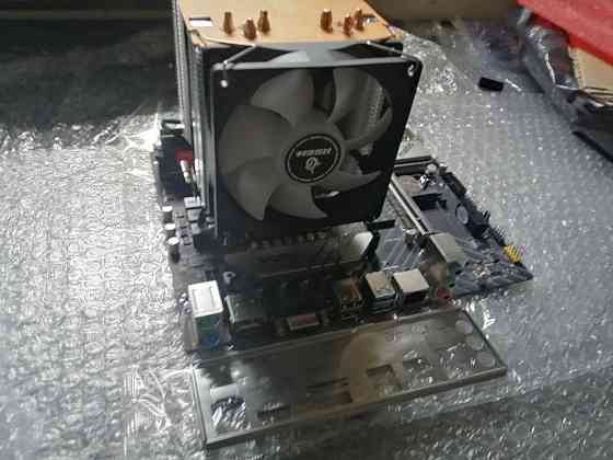 Новый комплект Core i3-12100f и плата h510m с 32Гб DDR4 Горловка