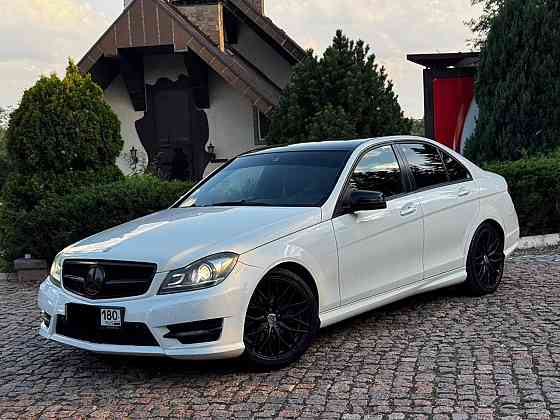 Продам Mercedes Benz C-Class 2013 года выпуска Донецк
