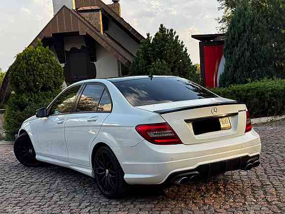 Продам Mercedes Benz C-Class 2013 года выпуска Донецк