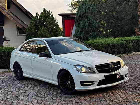 Продам Mercedes Benz C-Class 2013 года выпуска Донецк