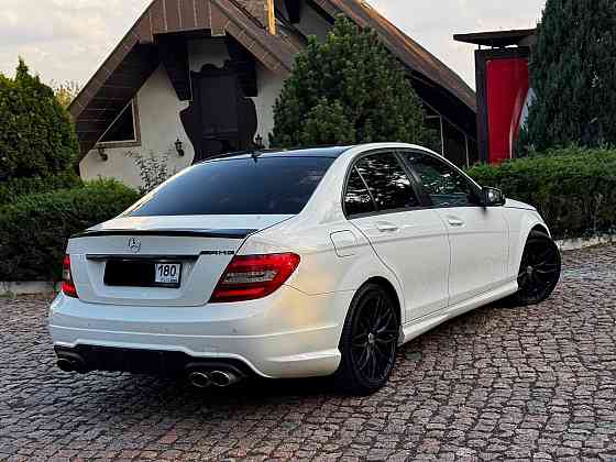 Продам Mercedes Benz C-Class 2013 года выпуска Донецк