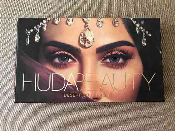 Палетка с тенями HUDABEAUTY Макеевка