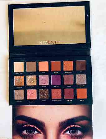 Палетка с тенями HUDABEAUTY Макеевка